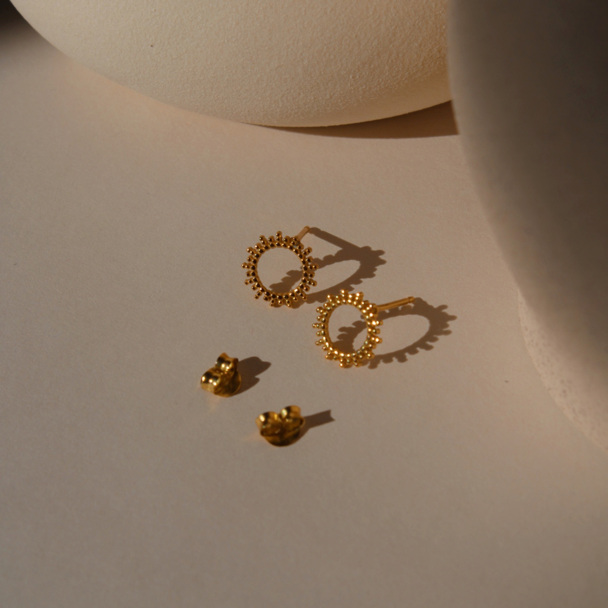 Sunlace – Creolen & Ohrstecker im Set