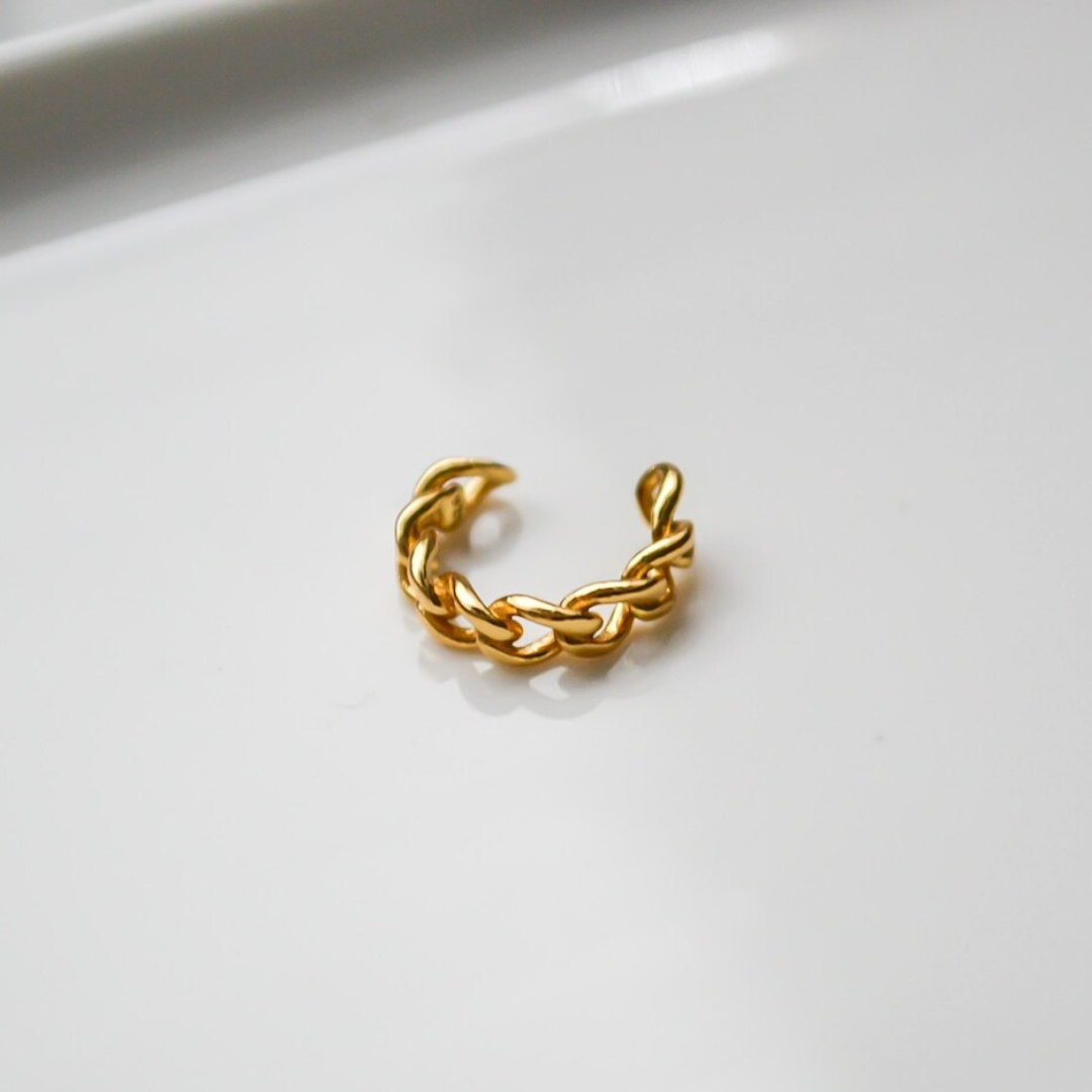 "Liara" zierlicher, geflochtener Earcuff Gold