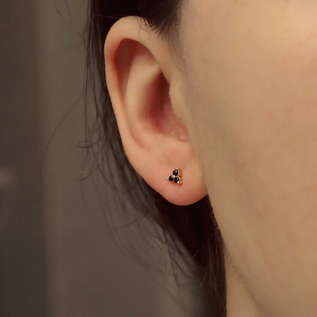 "Black Sparkling" Baguette Zirkonia Creolen und Triple CZ Ohrstecker Set Gold