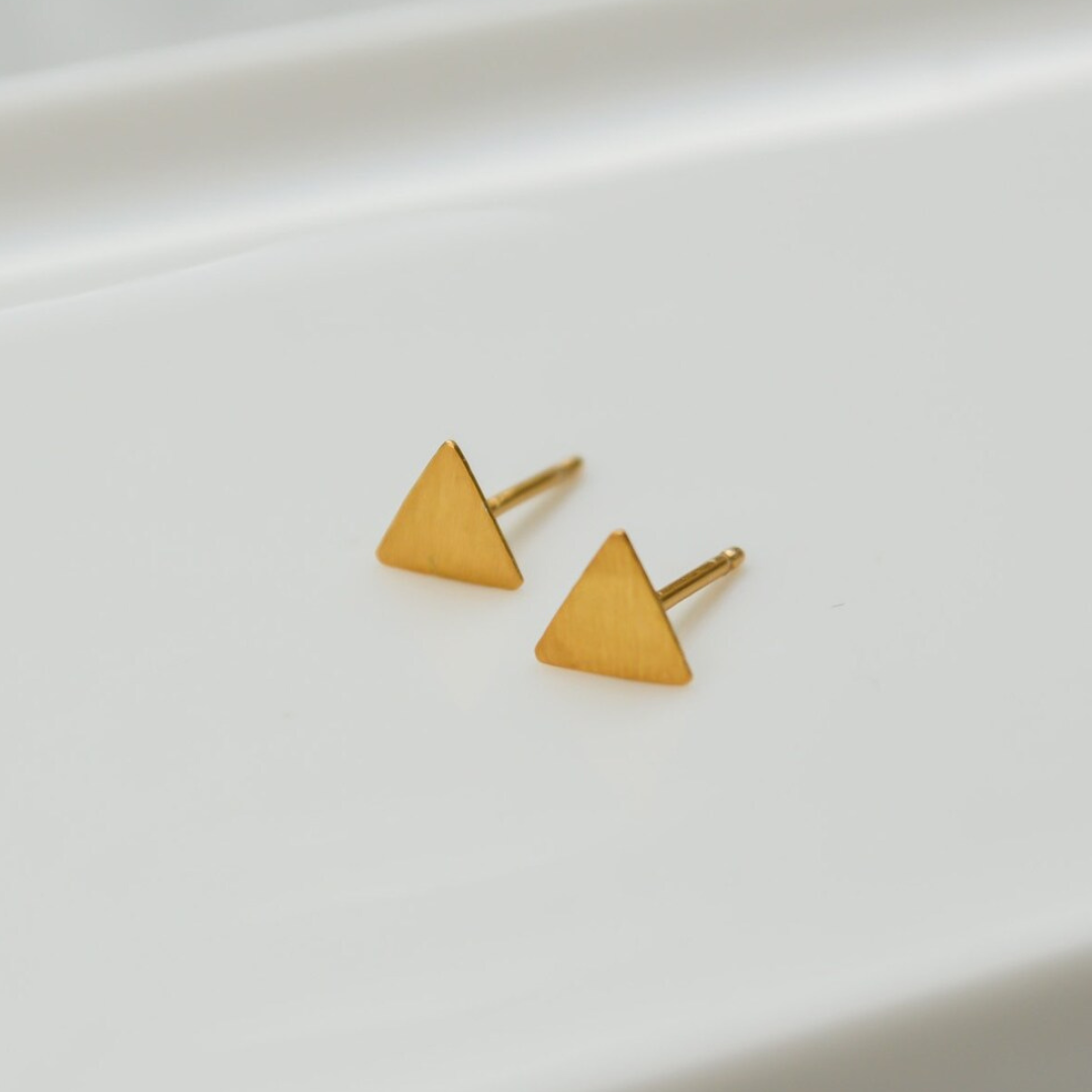 "Shikaku" matte Dreiecks Ohrstecker vergoldet