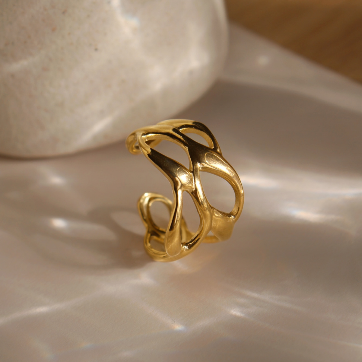 Sway – Verstellbarer Ring aus vergoldetem Edelstahl