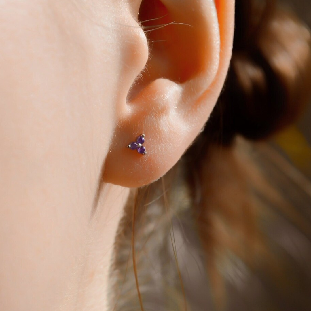 "Sparkling Blossom" hochwertige Sterlingsilber Ohrstecker mit Lila Zirkonia