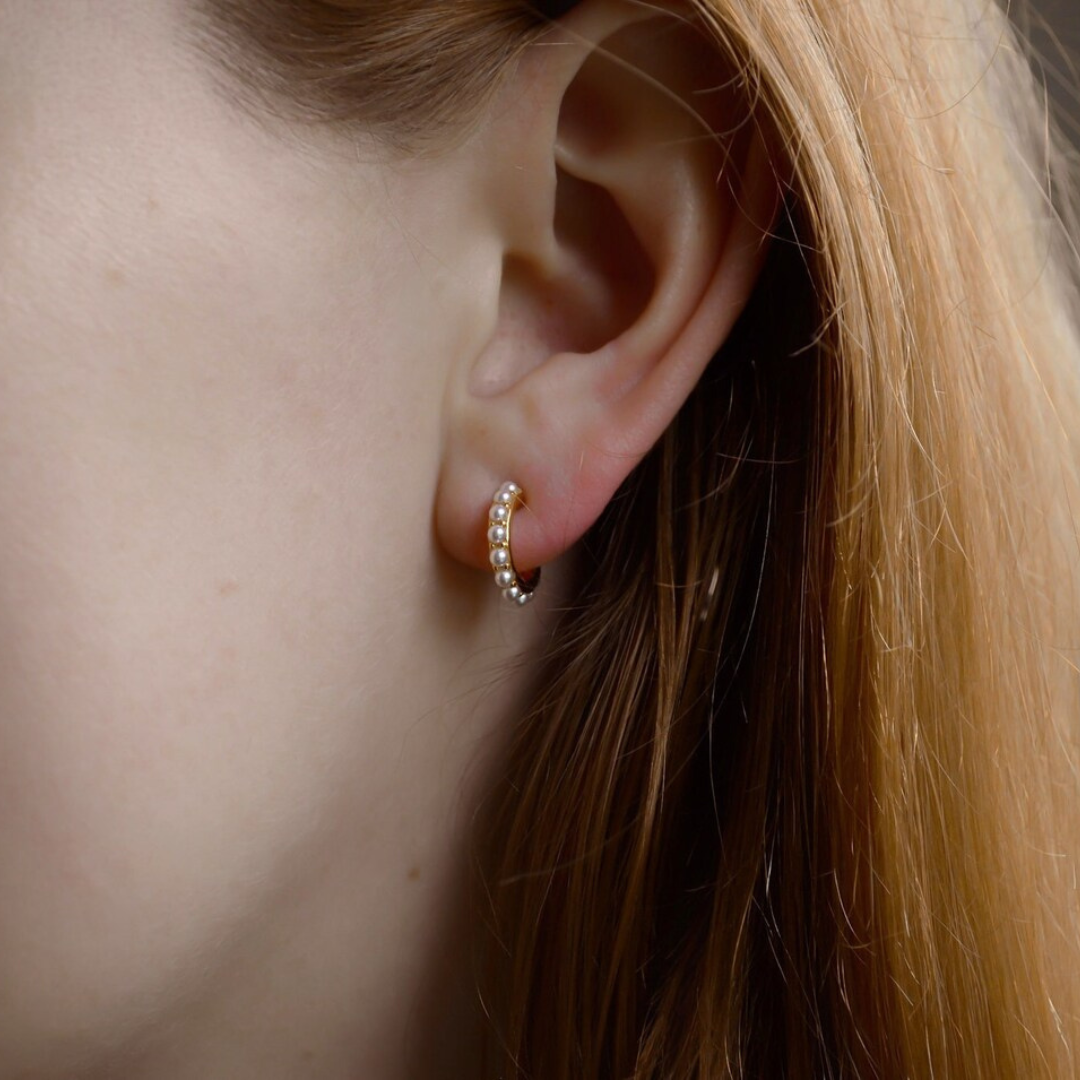 "Shiya" moderne, elegante Perlen Creolen Gold