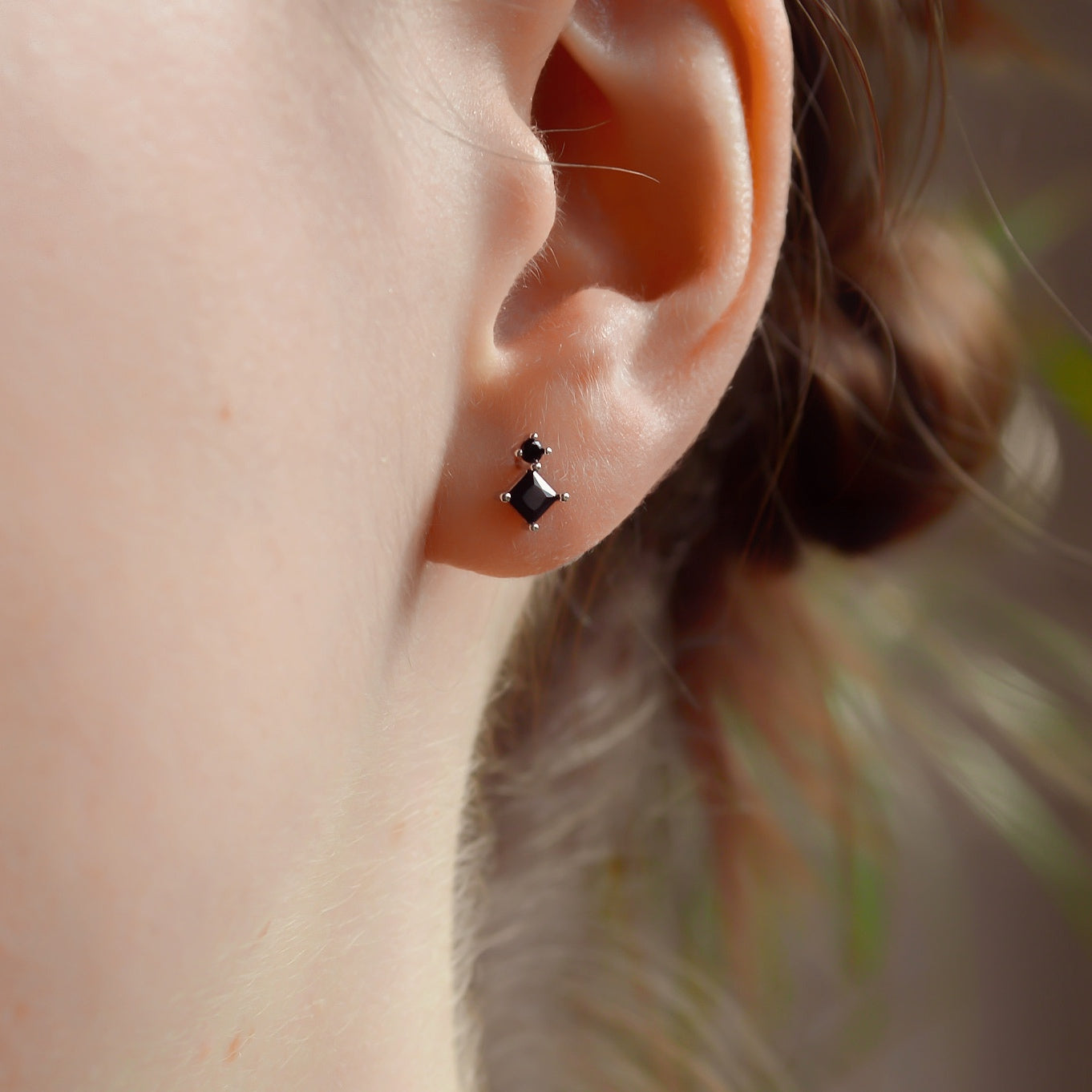 "Odette" Schwarze Zirkonia Ohrstecker