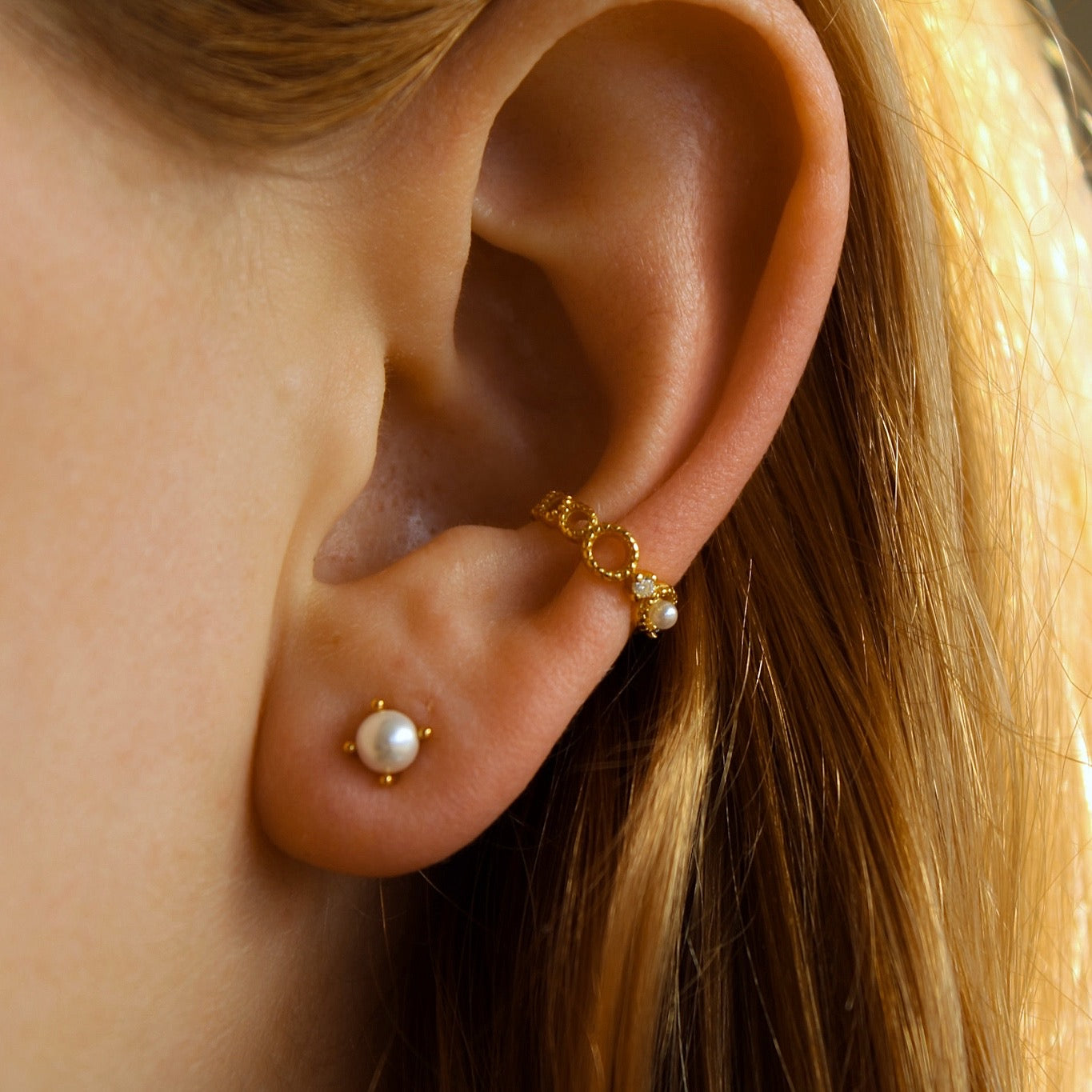 "Penelope" Perlen Earcuff mit Zirkonia