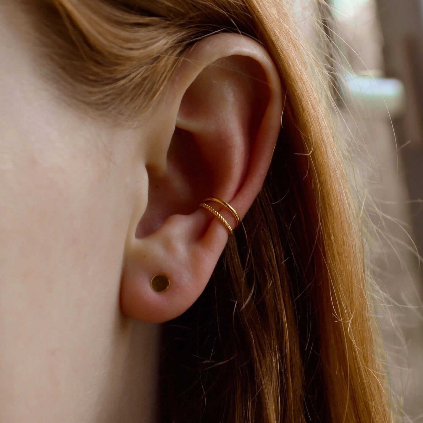"Leila“ zierlicher Doppelstrang Earcuff Gold