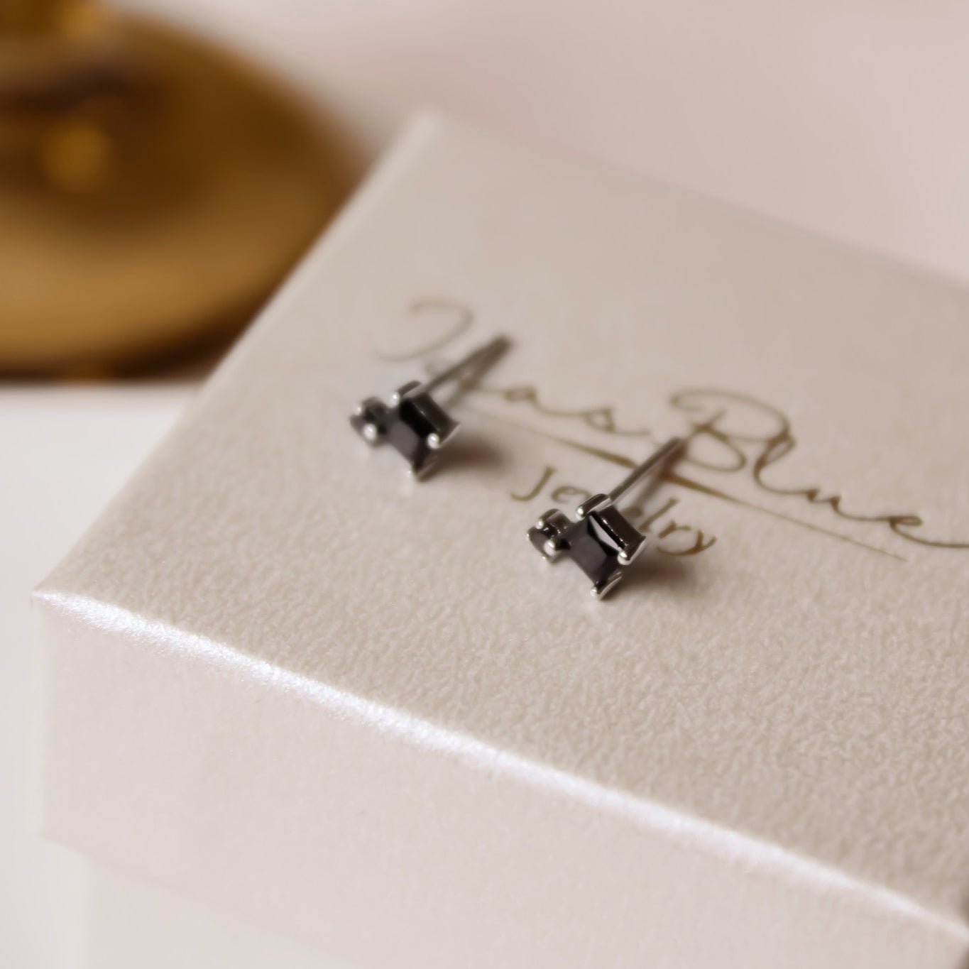 "Odette" Schwarze Zirkonia Ohrstecker