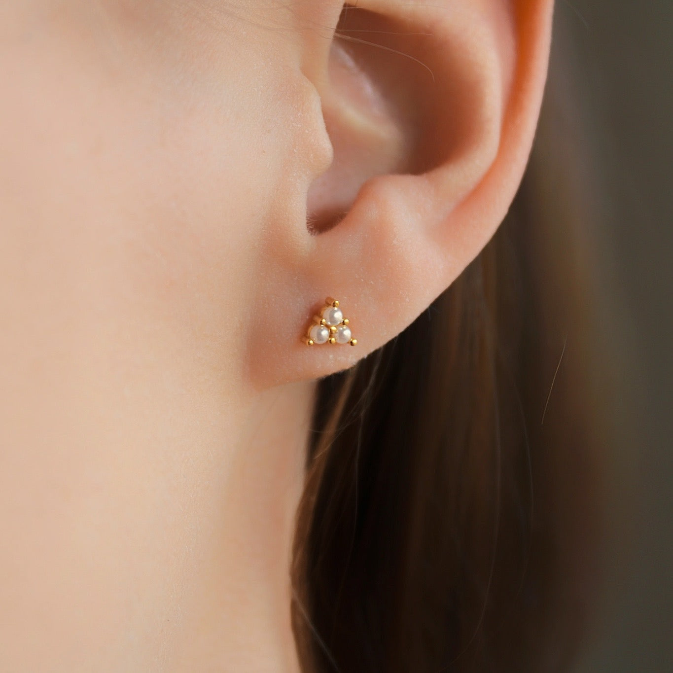 „Ariadne" Triple Pearl Ohrstecker