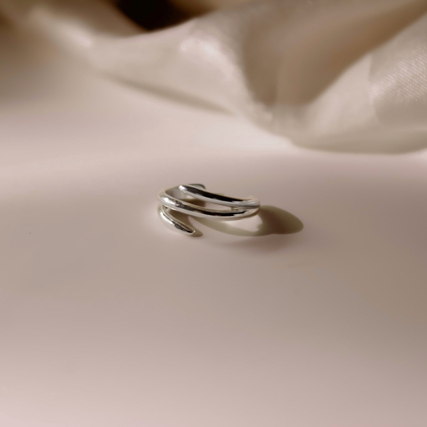 "Tsume" stylischer, moderner Earcuff