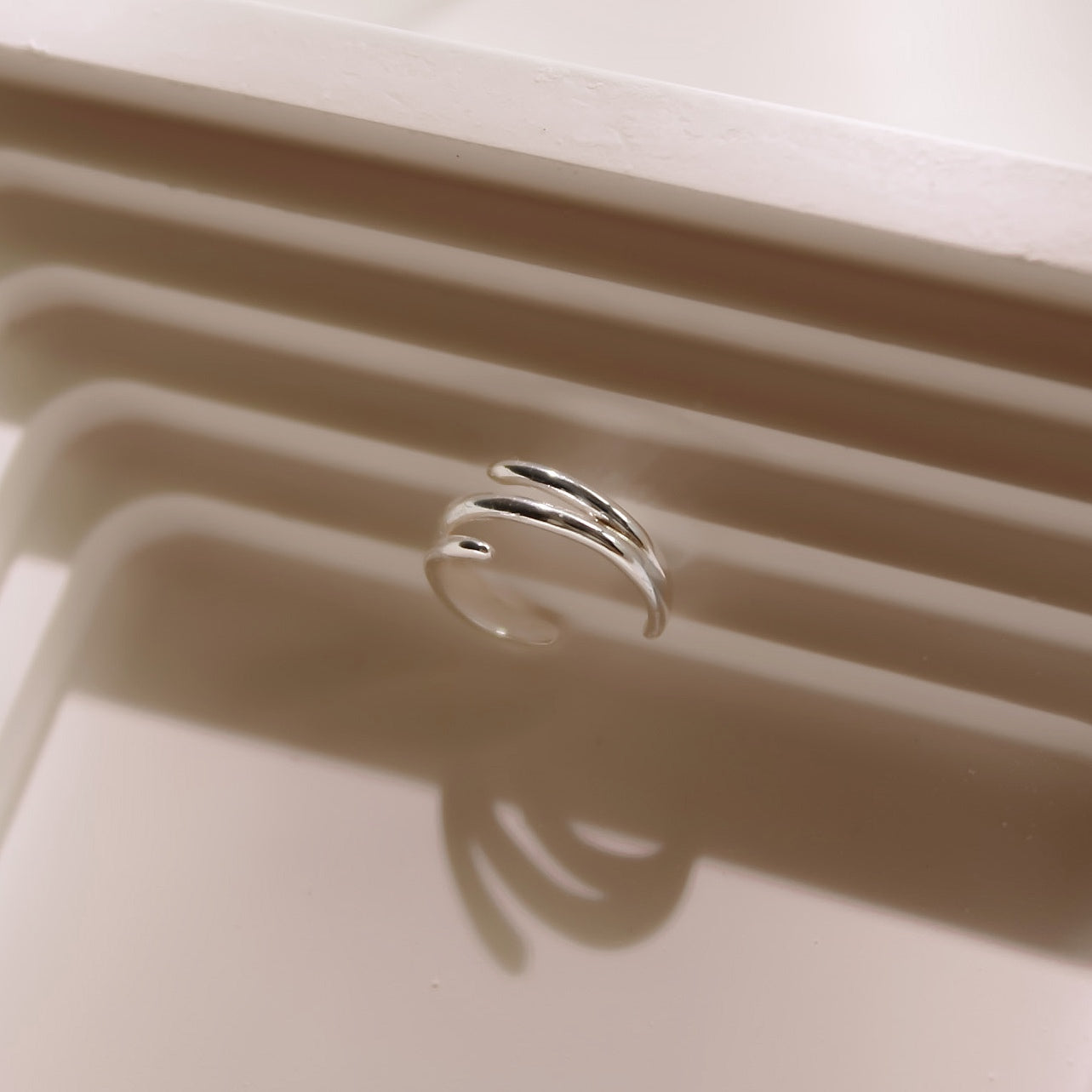 "Tsume" stylischer, moderner Earcuff