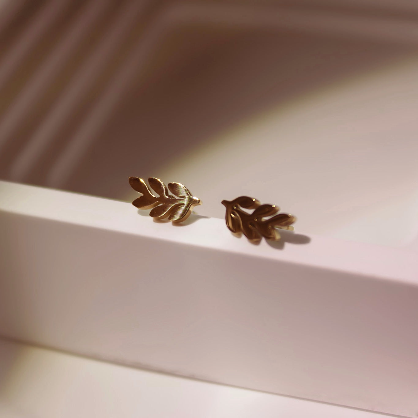 „Growth" Blättchen Ohrstecker