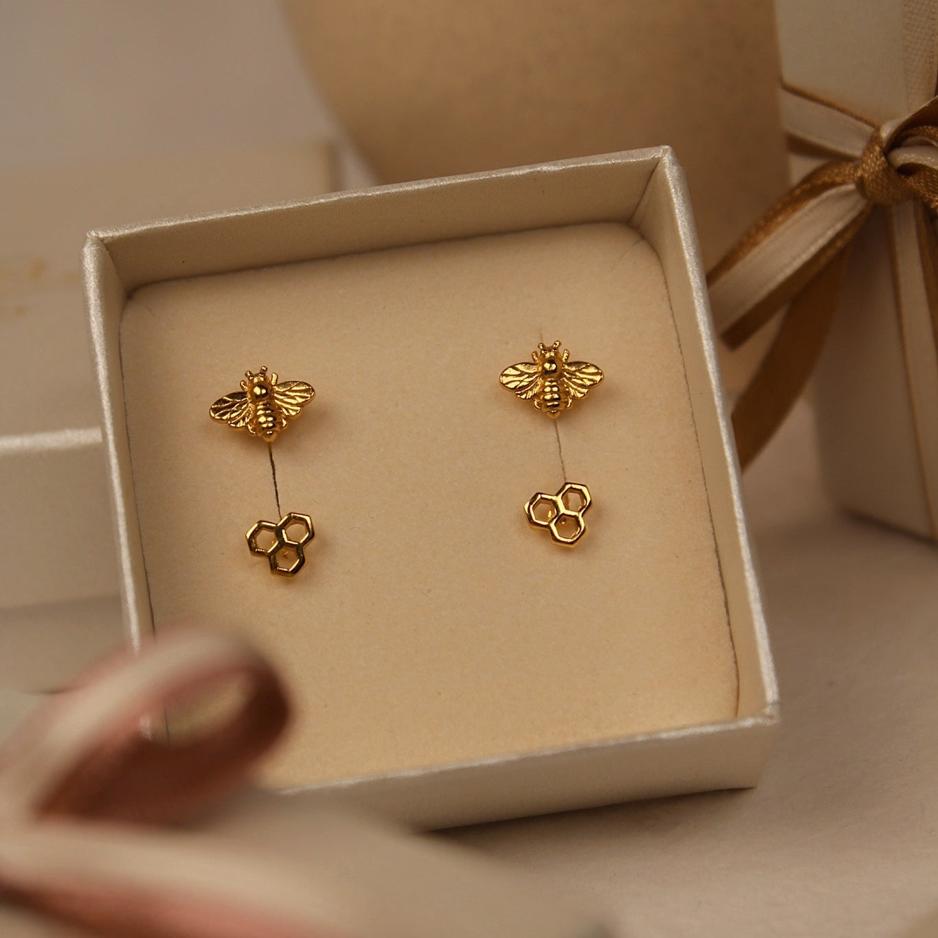 "Bee Elegant" Ohrstecker Set