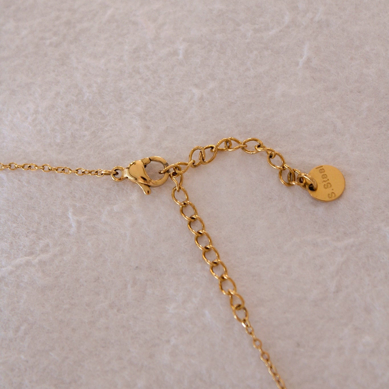 "Astra Flow" elegante Y Kette im Sternen Design