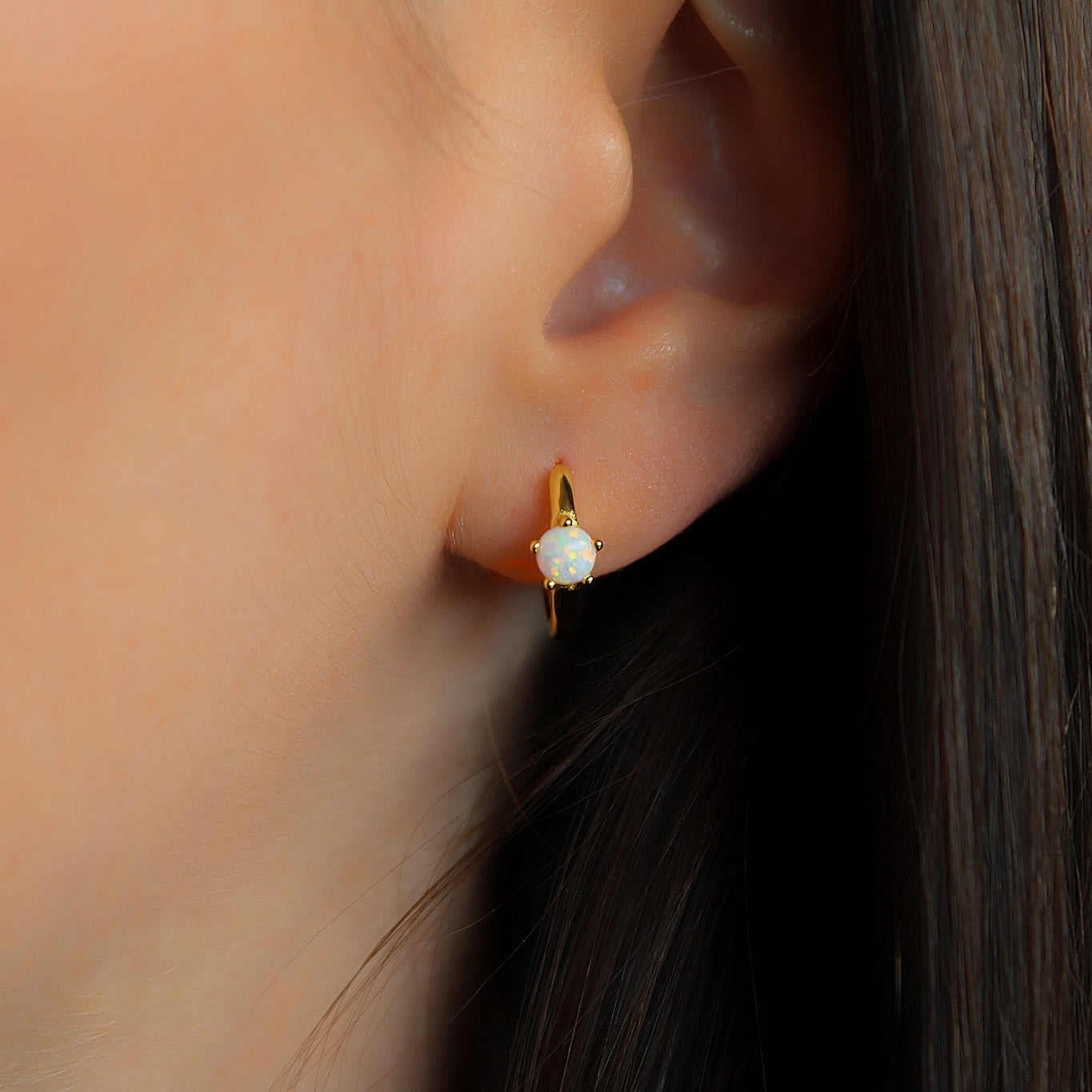 „Thea" schlichte Creolen mit Opal