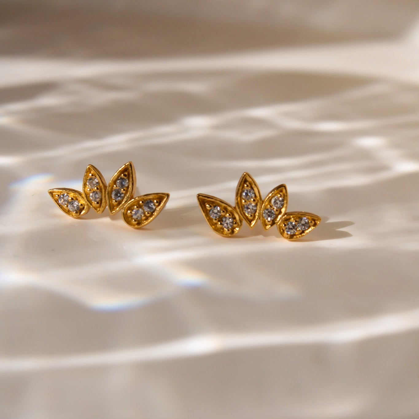 "Tassia" Zirkonia Blüten Ohrstecker