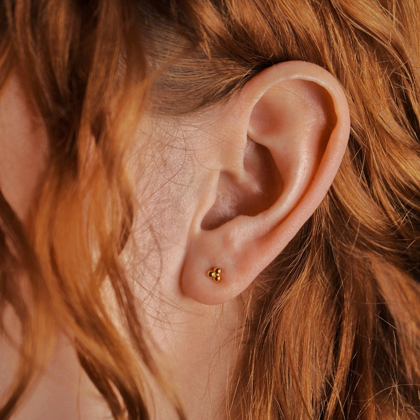 Tria Gold Ohrstecker – 18k vergoldetes recyceltes 925 Sterling Silber