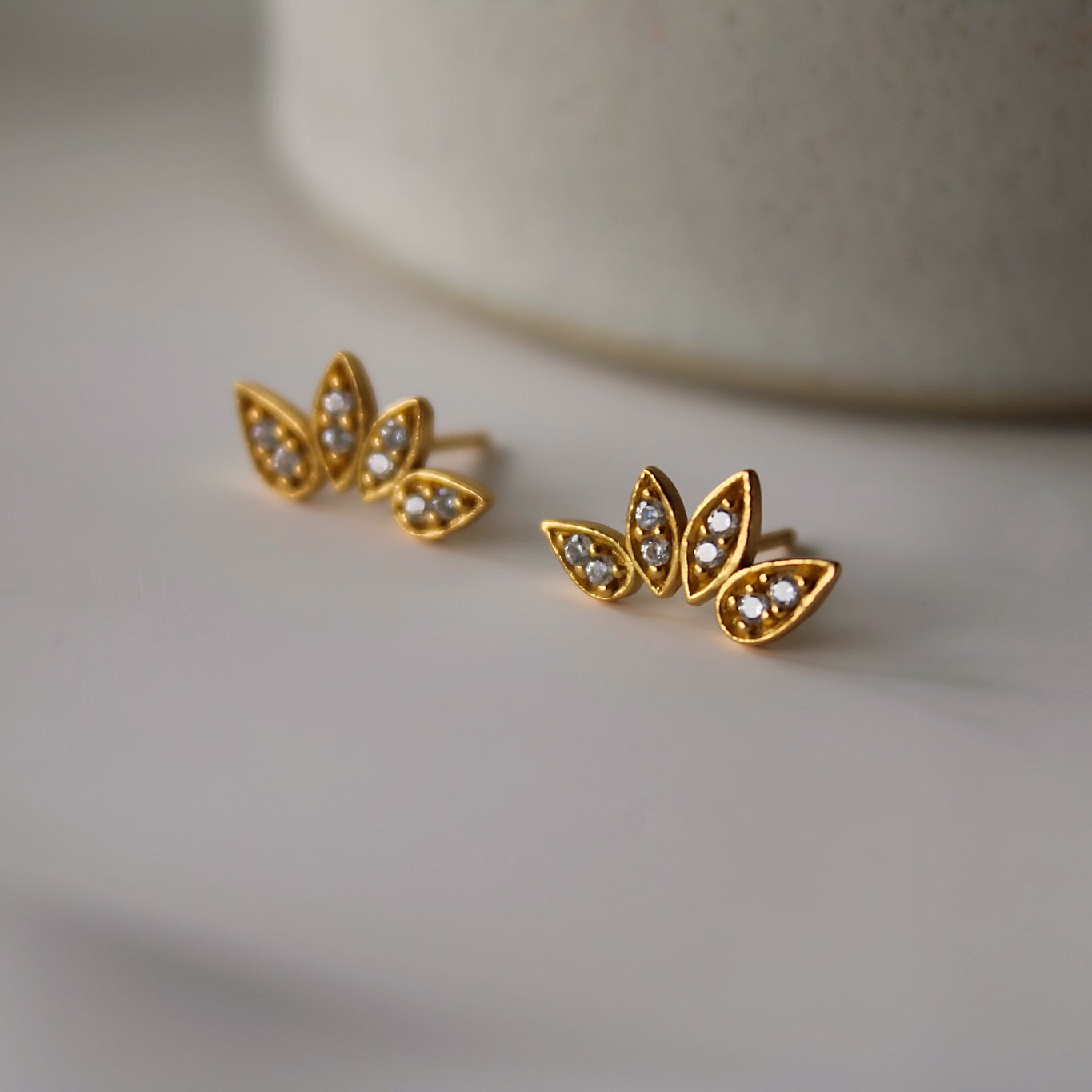 "Tassia" Zirkonia Blüten Ohrstecker