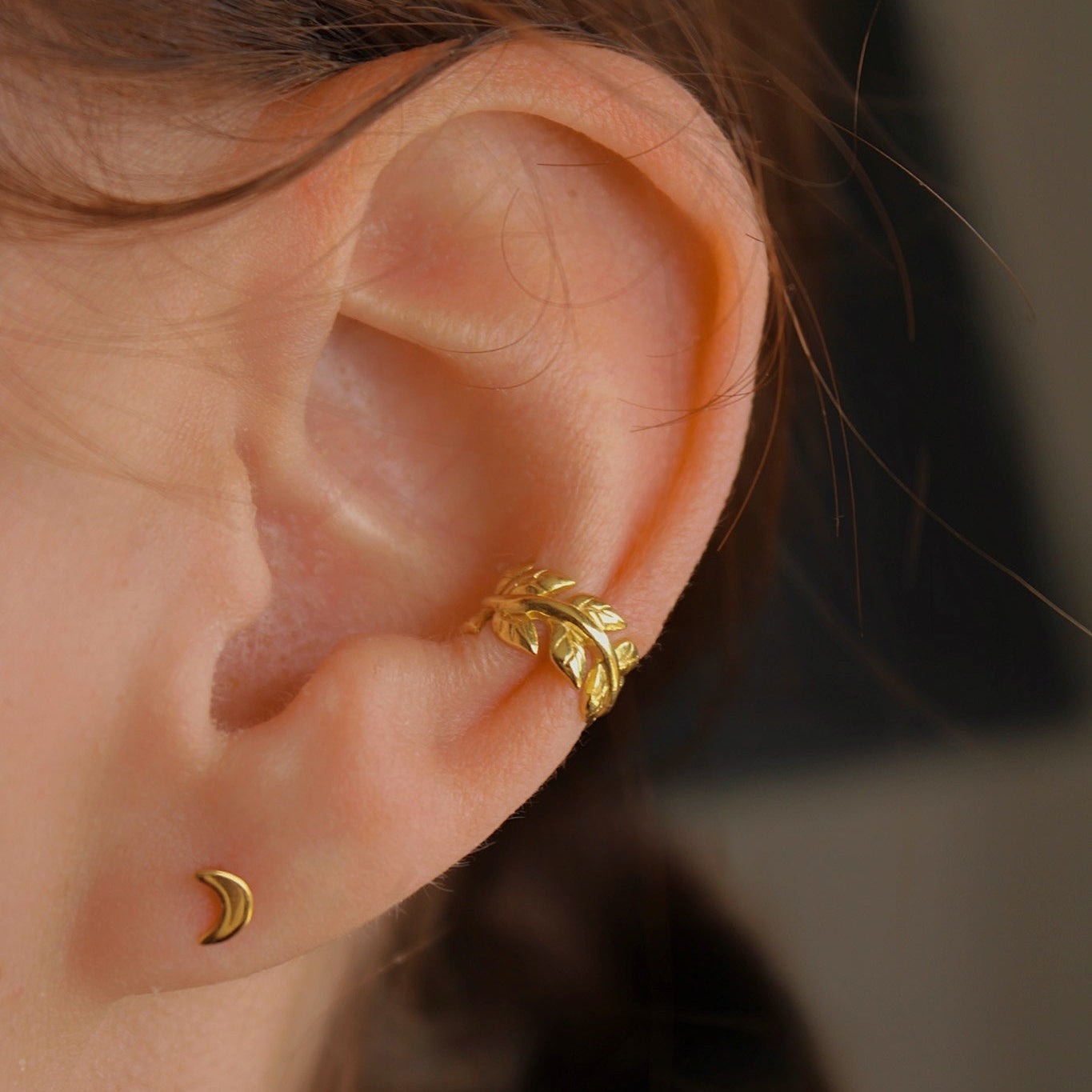 Sylva – Floraler Earcuff in Gold