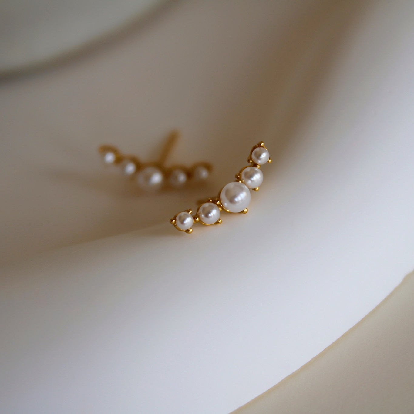 „Eleanor" Perlen Climber Ohrstecker