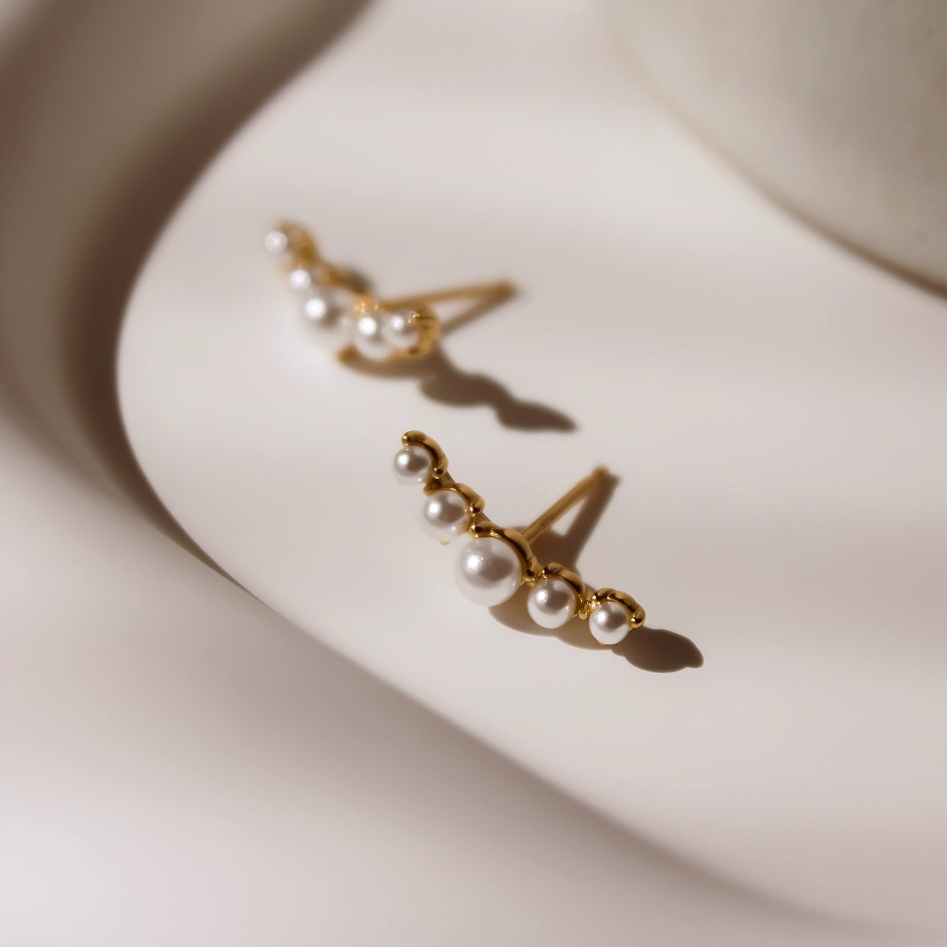 „Eleanor" Perlen Climber Ohrstecker