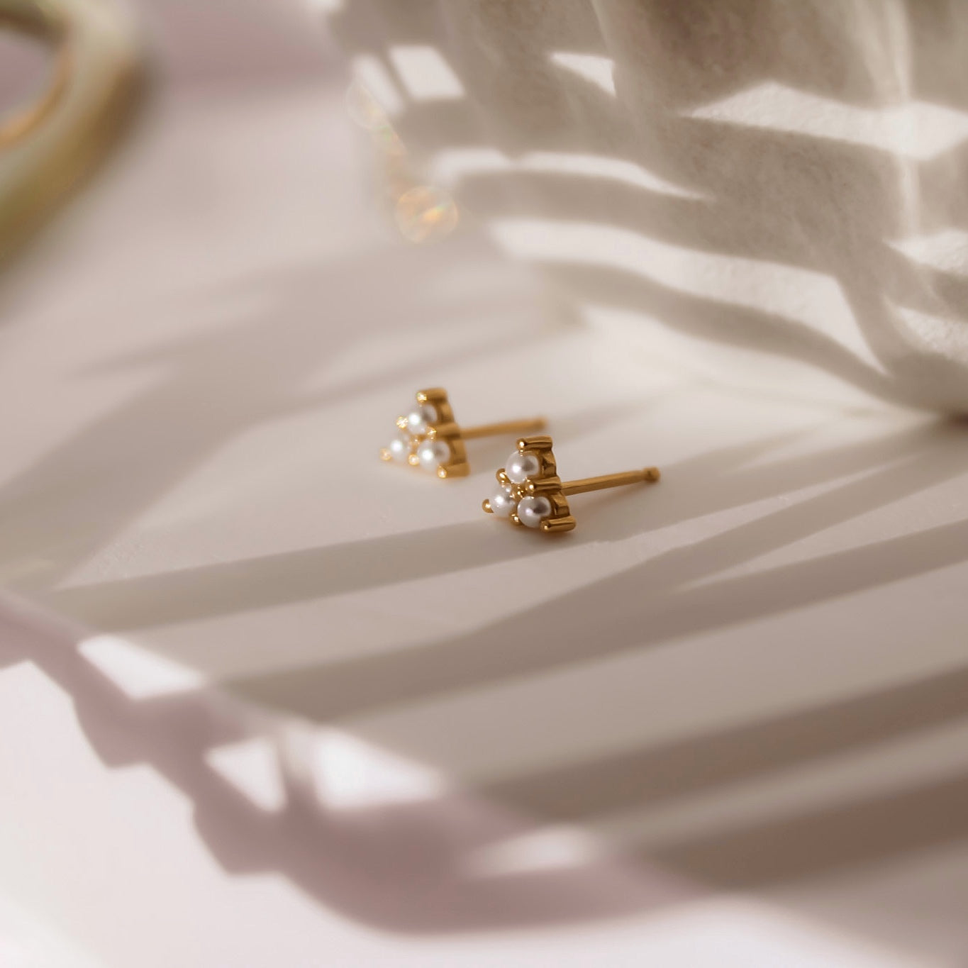 „Ariadne" Triple Pearl Ohrstecker