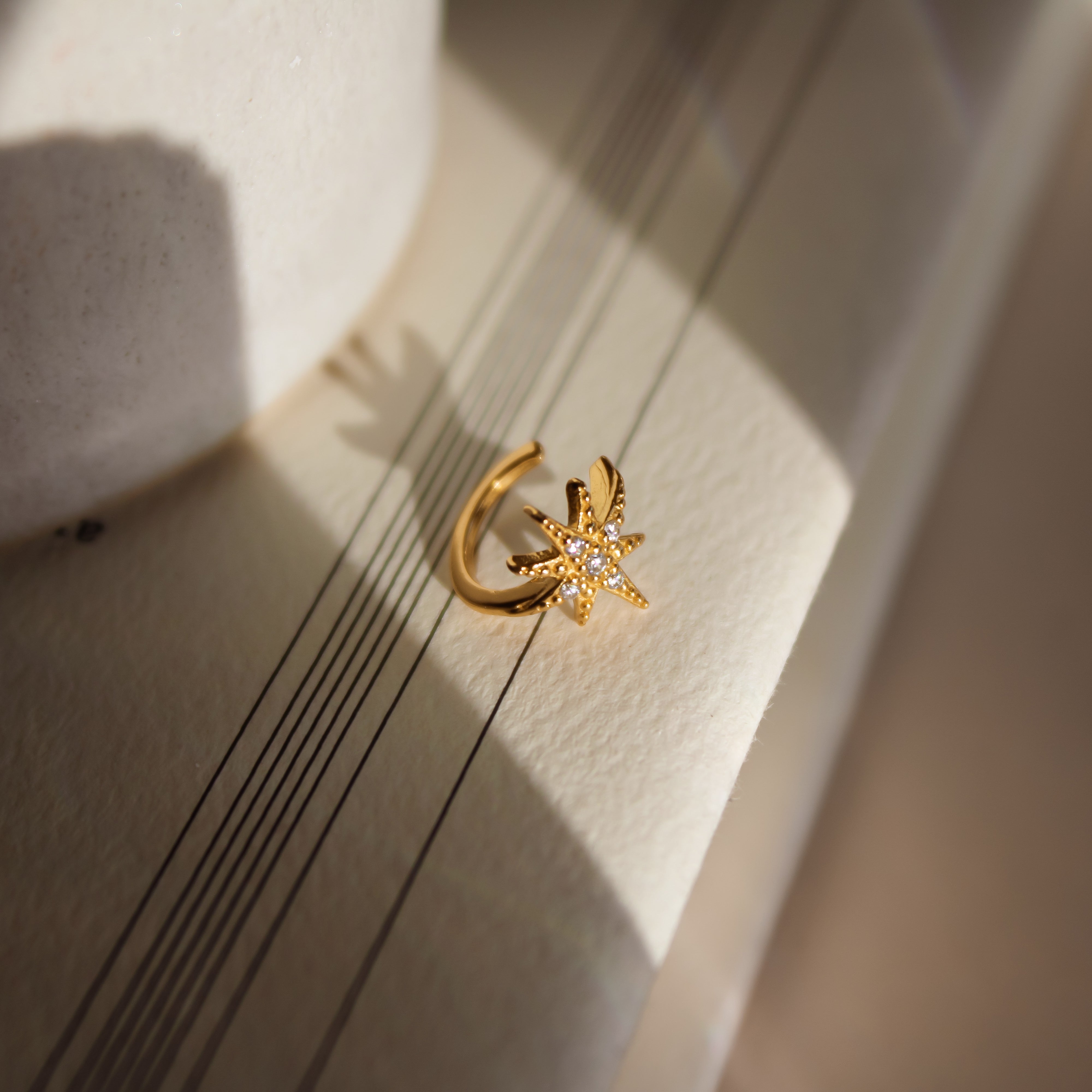 „Northstar" Stern Earcuff mit Zirkonia