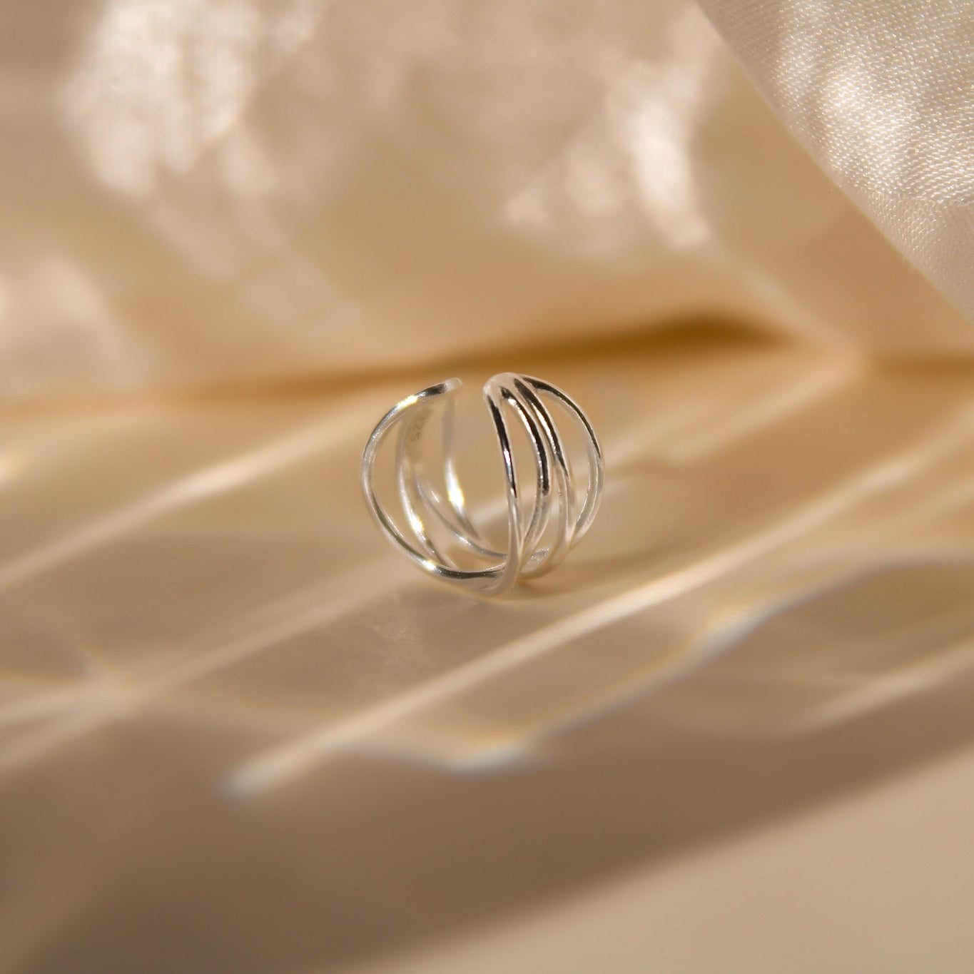 "X X" - Earcuff Silber