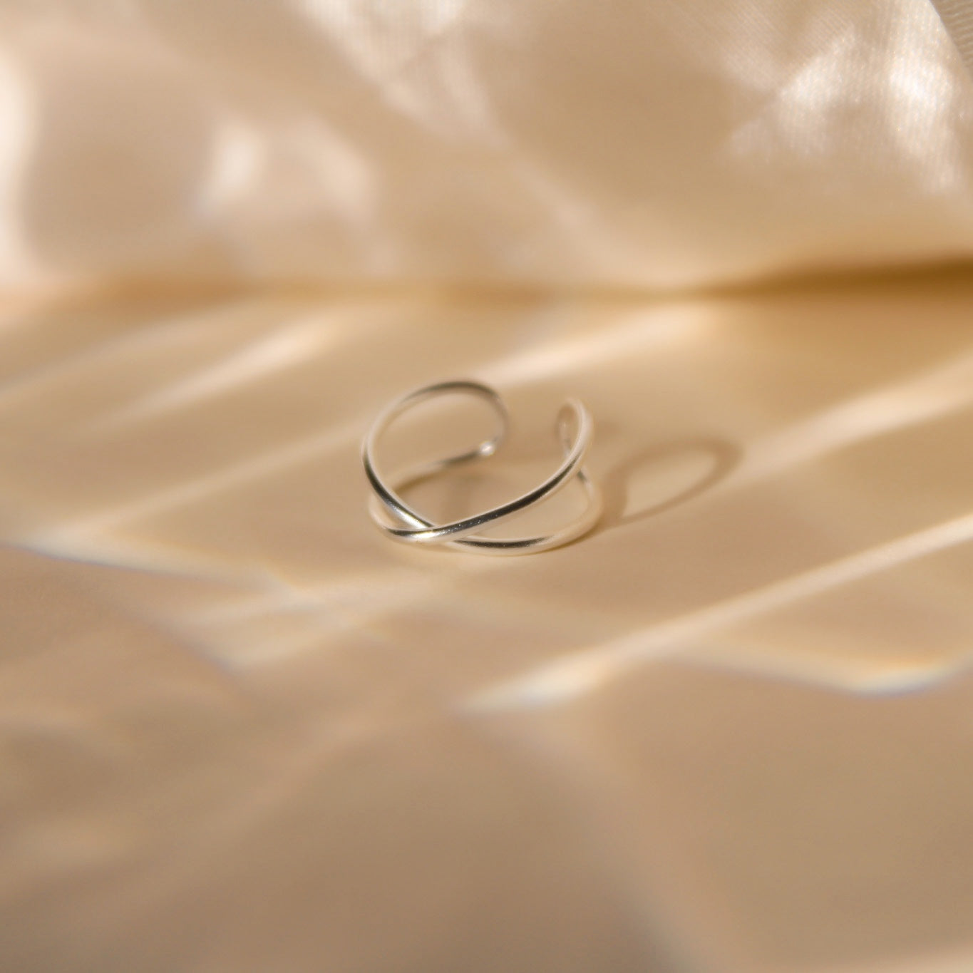 "Xamira" moderner, minimalistischer Earcuff