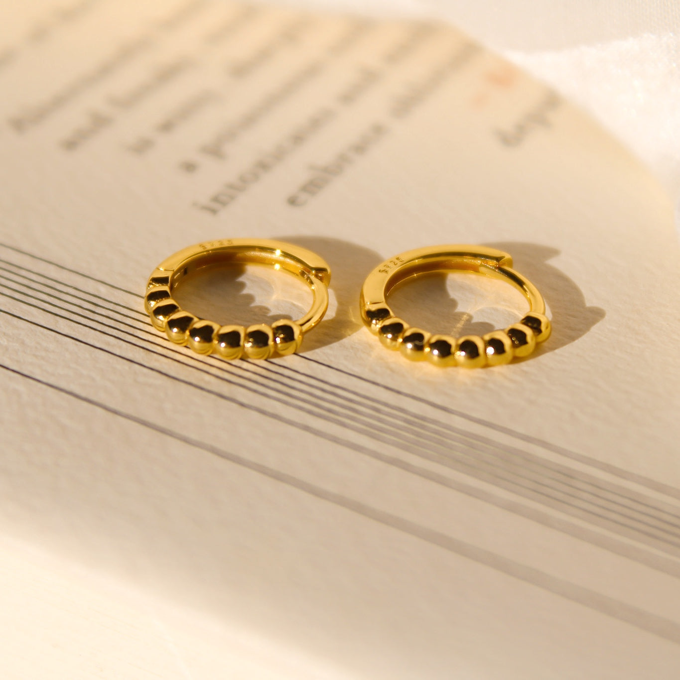 „Evelyn" Bubble Creolen