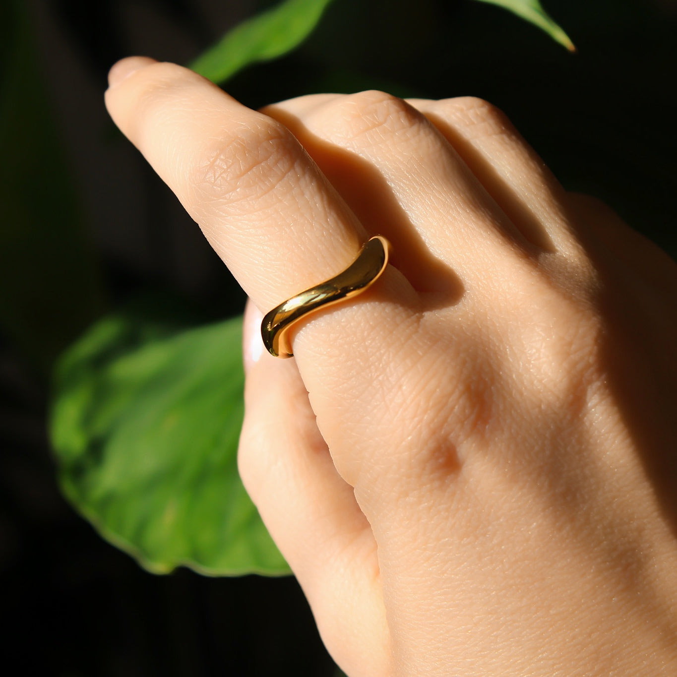 "Wavy" Ring