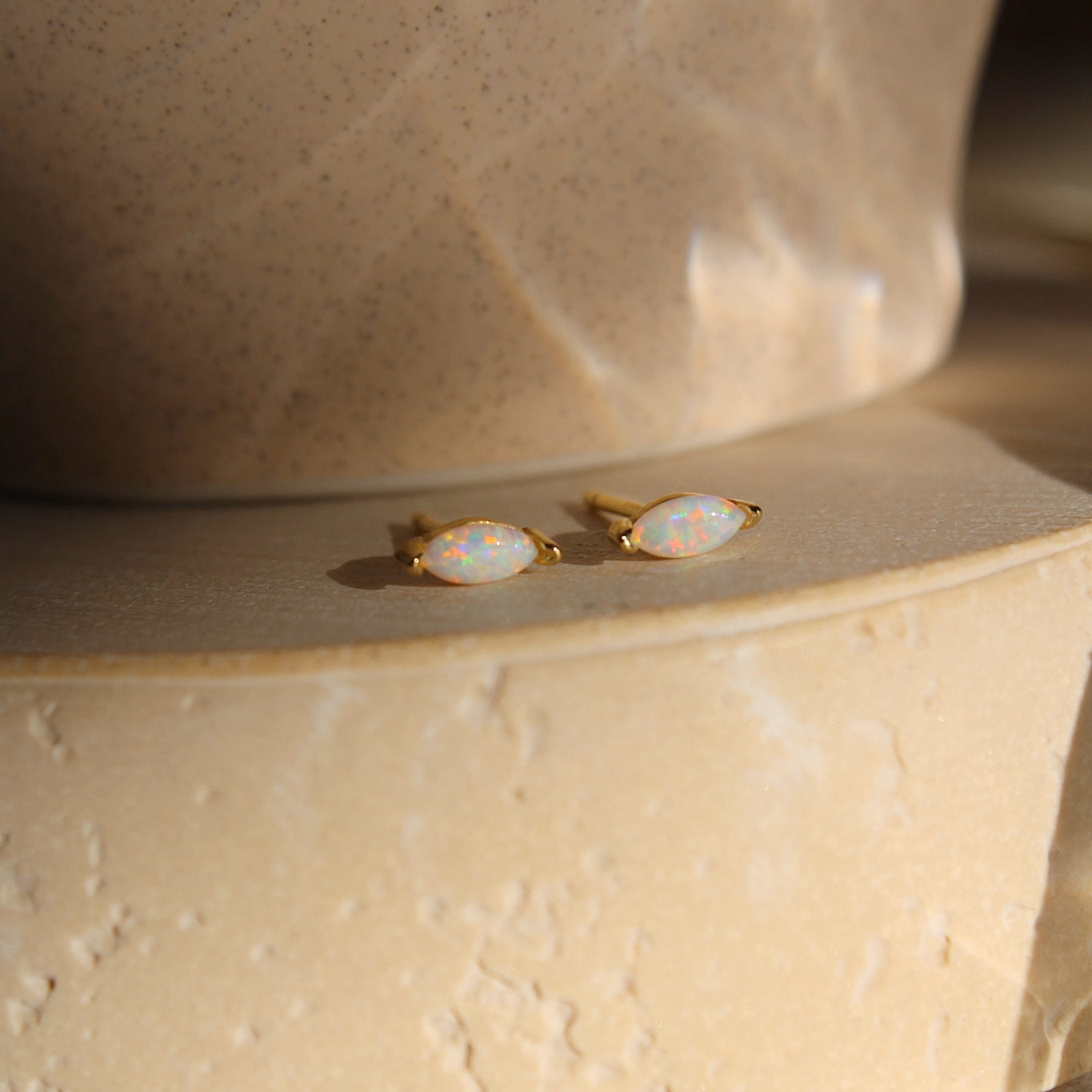 "Oana" Marquise Opal Ohrstecker