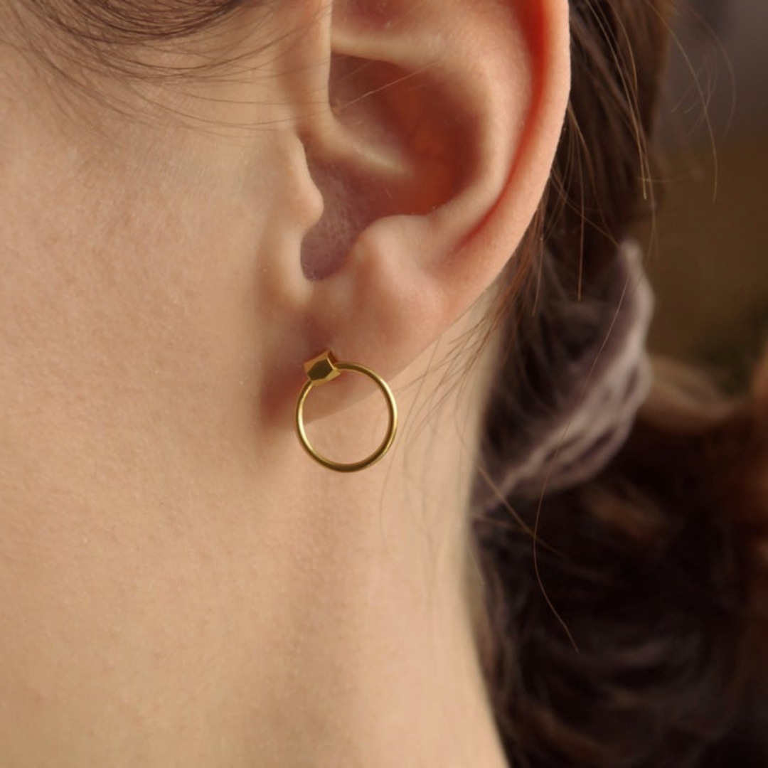 "Mina" stylische Kreis Ohrstecker Gold
