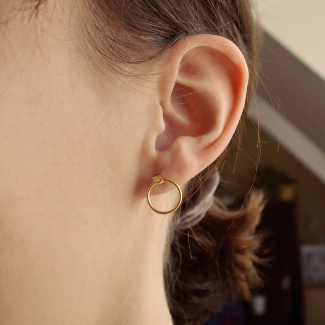 "Mina" stylische Kreis Ohrstecker Gold
