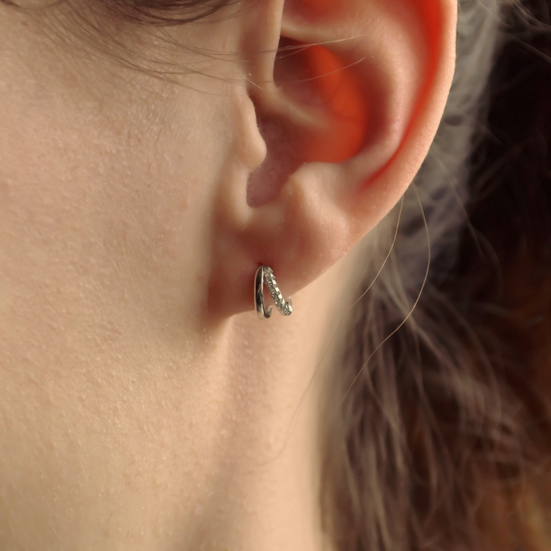 "Étoiles" zarte Doppelstrang Ohrringe mit Zirkonia Silber