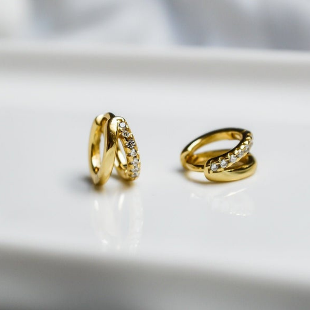 Kleine Doppelstrang Creolen mit Zirkonia