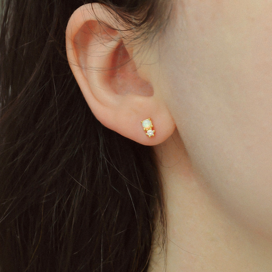 "Opal Sparkle" winzige Opal Zirkonia Ohrstecker Gold