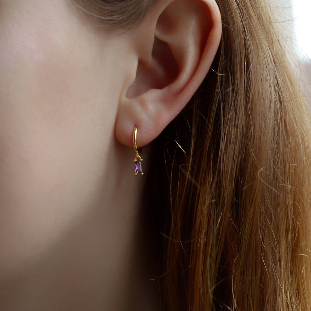 "Helena" Elegante Baguette Creolen mit Lilanem Zirkonia