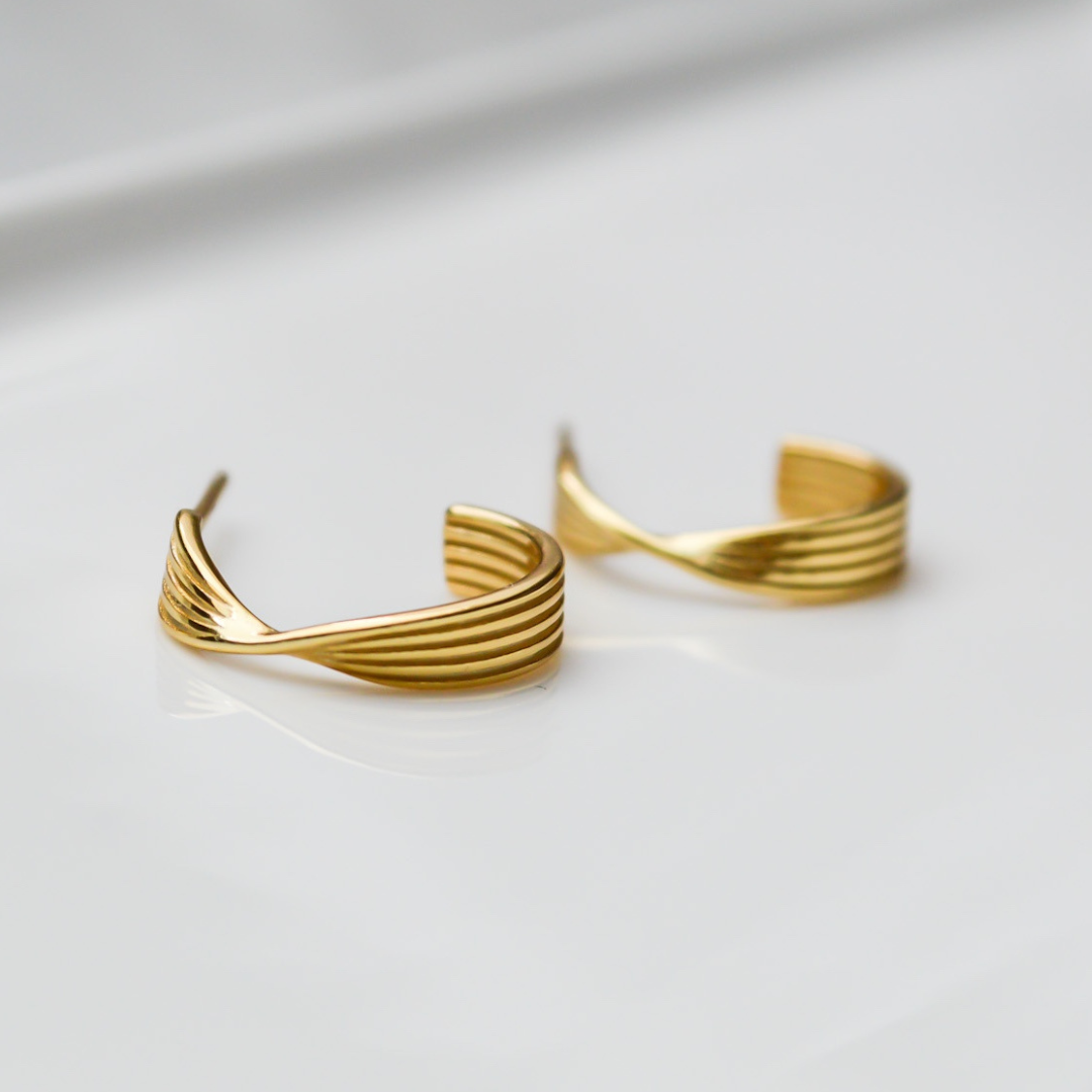 "Kaja" elegante Creolen Gold für jeden Tag