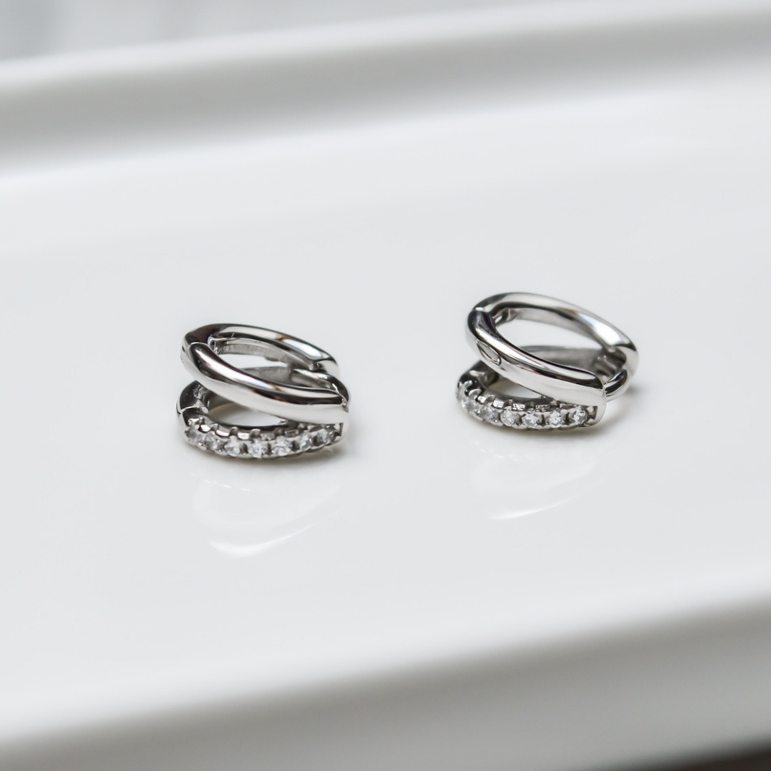 "Étoiles" zarte Doppelstrang Ohrringe mit Zirkonia Silber