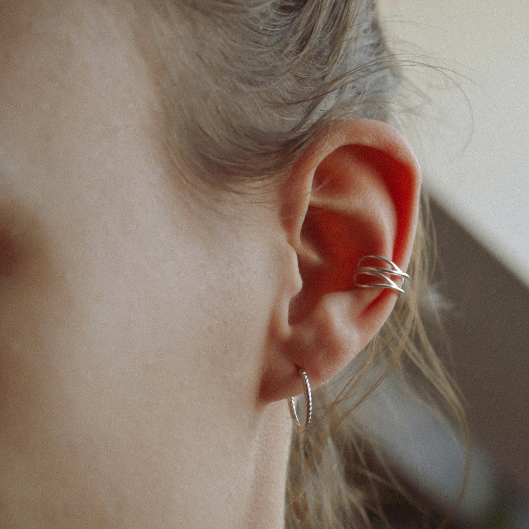 "X X" - Earcuff Silber