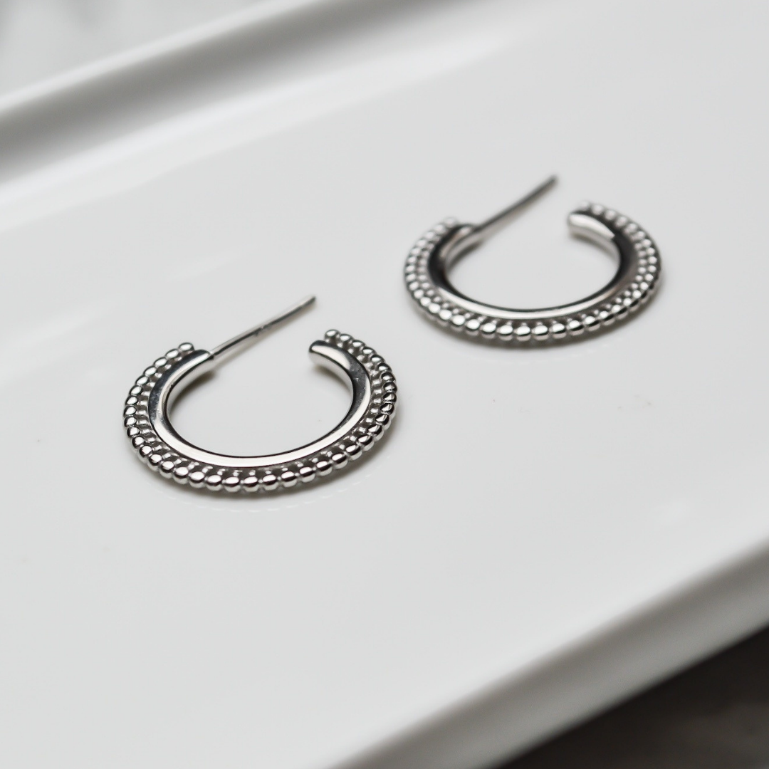 "JOO" Statement Creolen Silber