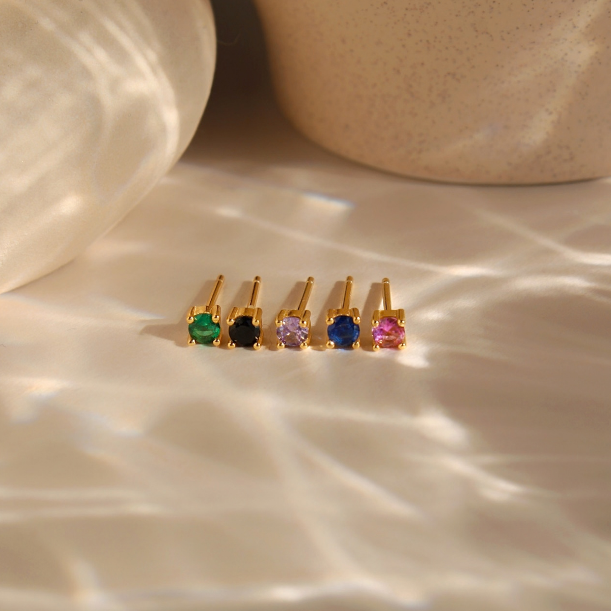 Color Muse – Kleine bunte Zirkonia-Ohrstecker