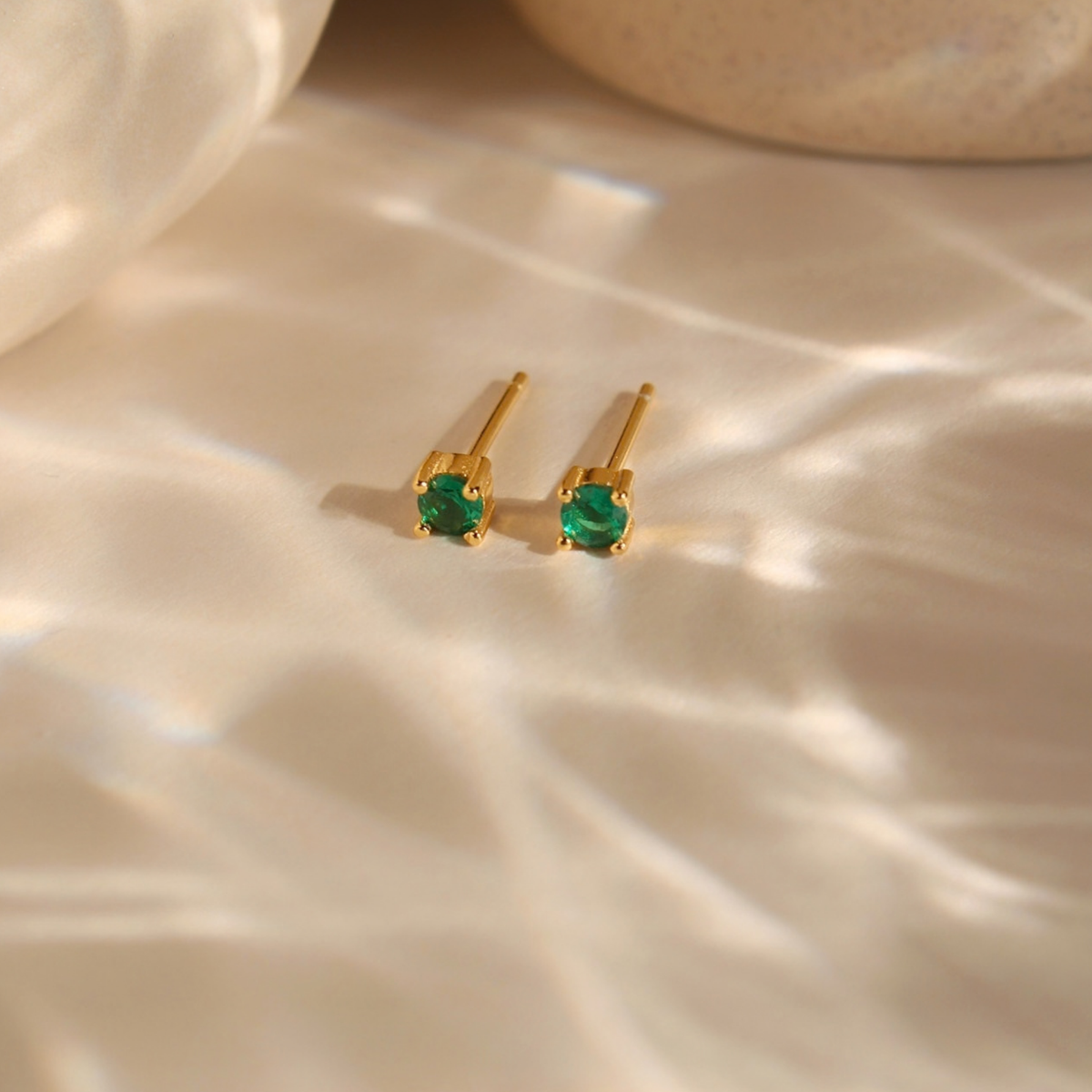 Color Muse – Kleine bunte Zirkonia-Ohrstecker