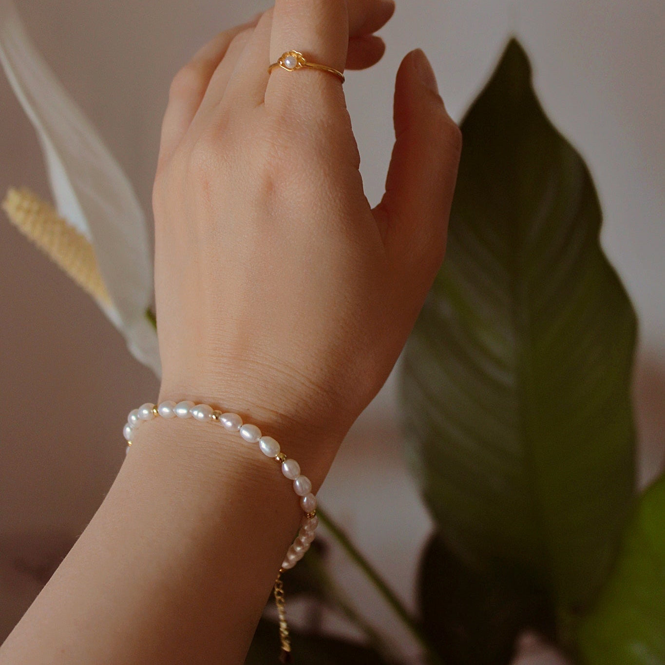 "Izumi" elegantes Perlenarmband für jeden Tag
