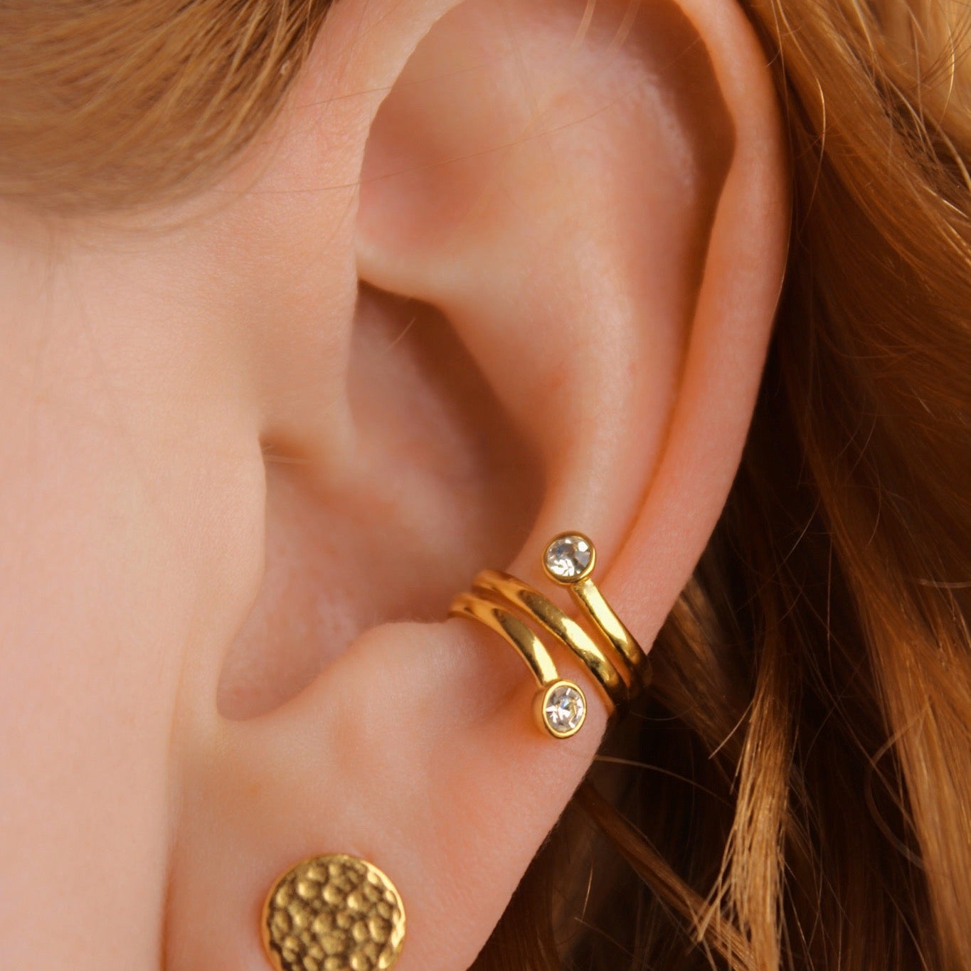 "Silent Ascent" - eleganter Earcuff mit Zirkonia