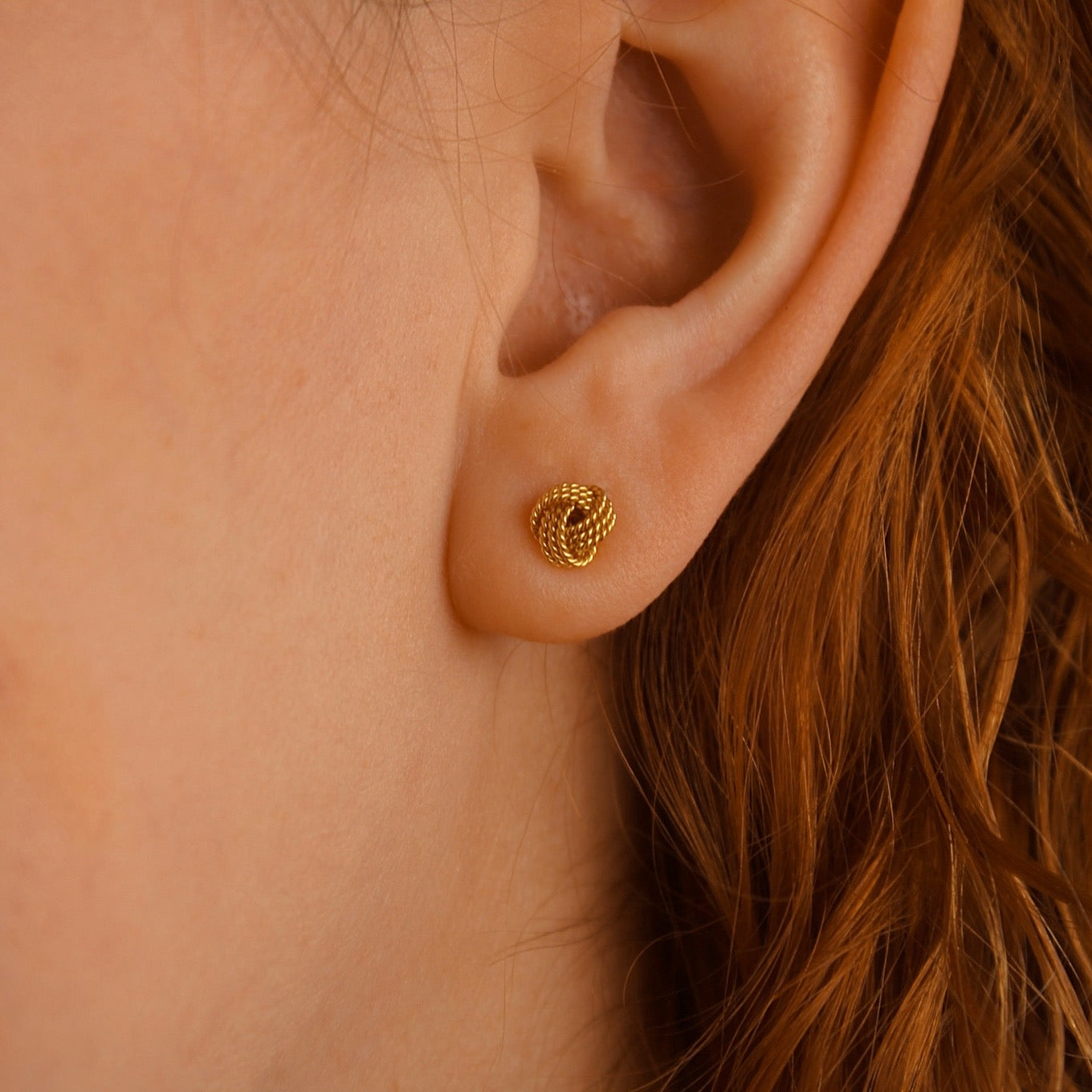 "Mellow" zarte, elegante Knoten Ohrstecker