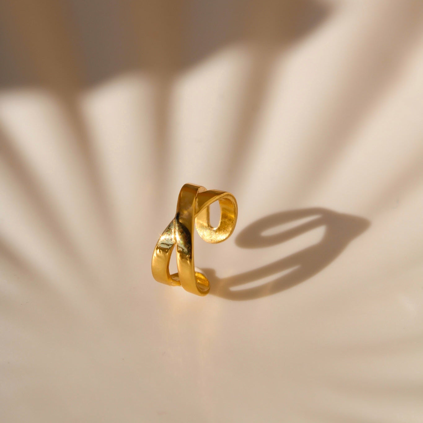 "Xenia" Earcuff Gold