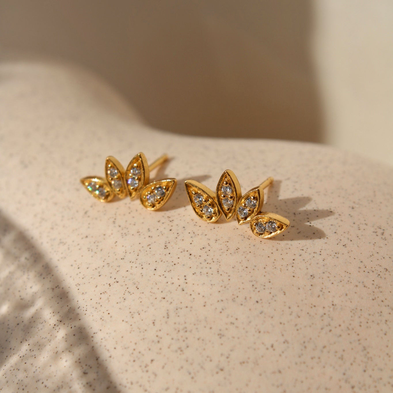 "Tassia" Zirkonia Blüten Ohrstecker