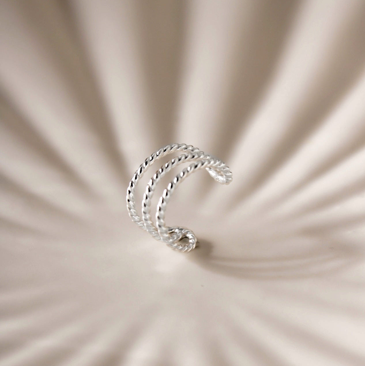 "TripleTwist" gedrehter Sterlingsilber Earcuff