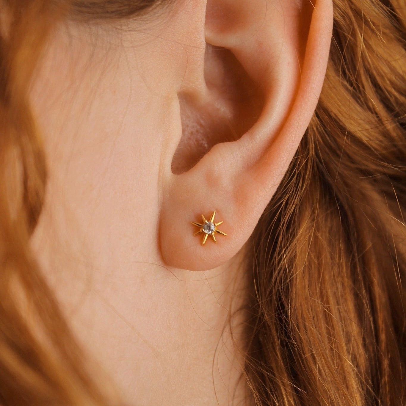 Nova Dream Ohrringe – Stern Ohrstecker Gold & Silber mit Zirkonia